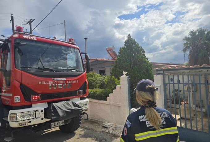 Άμεση επέμβαση του «ΔΙΓΕΝΗ» σε πυρκαγιά σε οικία στα Ίσθμια